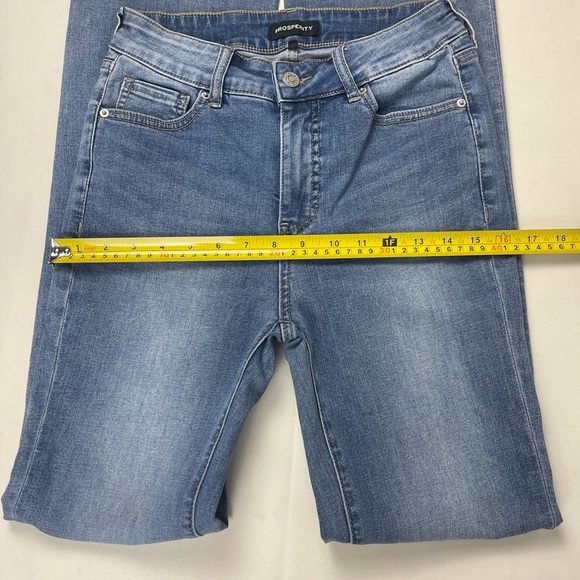 Prosperity Mid Rise Frayed Hem Trouser Bootcut Jeans. size 28 - Picture 6 of 11